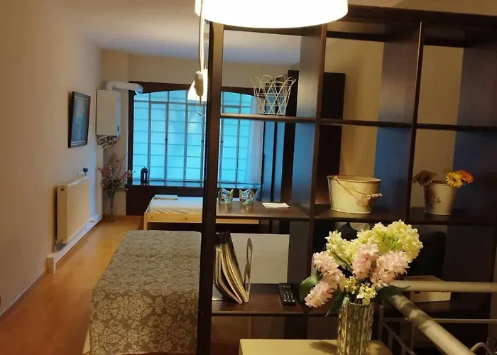 Short Loft At * Thessaloniki